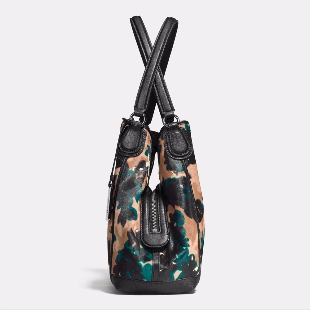 Coach NWT. Edie shoulder bag. Print & dyed calf hair. Limited Edition. ♥️ - Picture 3 of 13